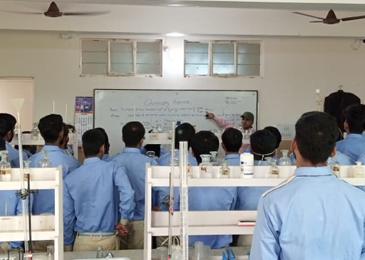 6 Reasons Why English Medium School Is Best For Your Kids