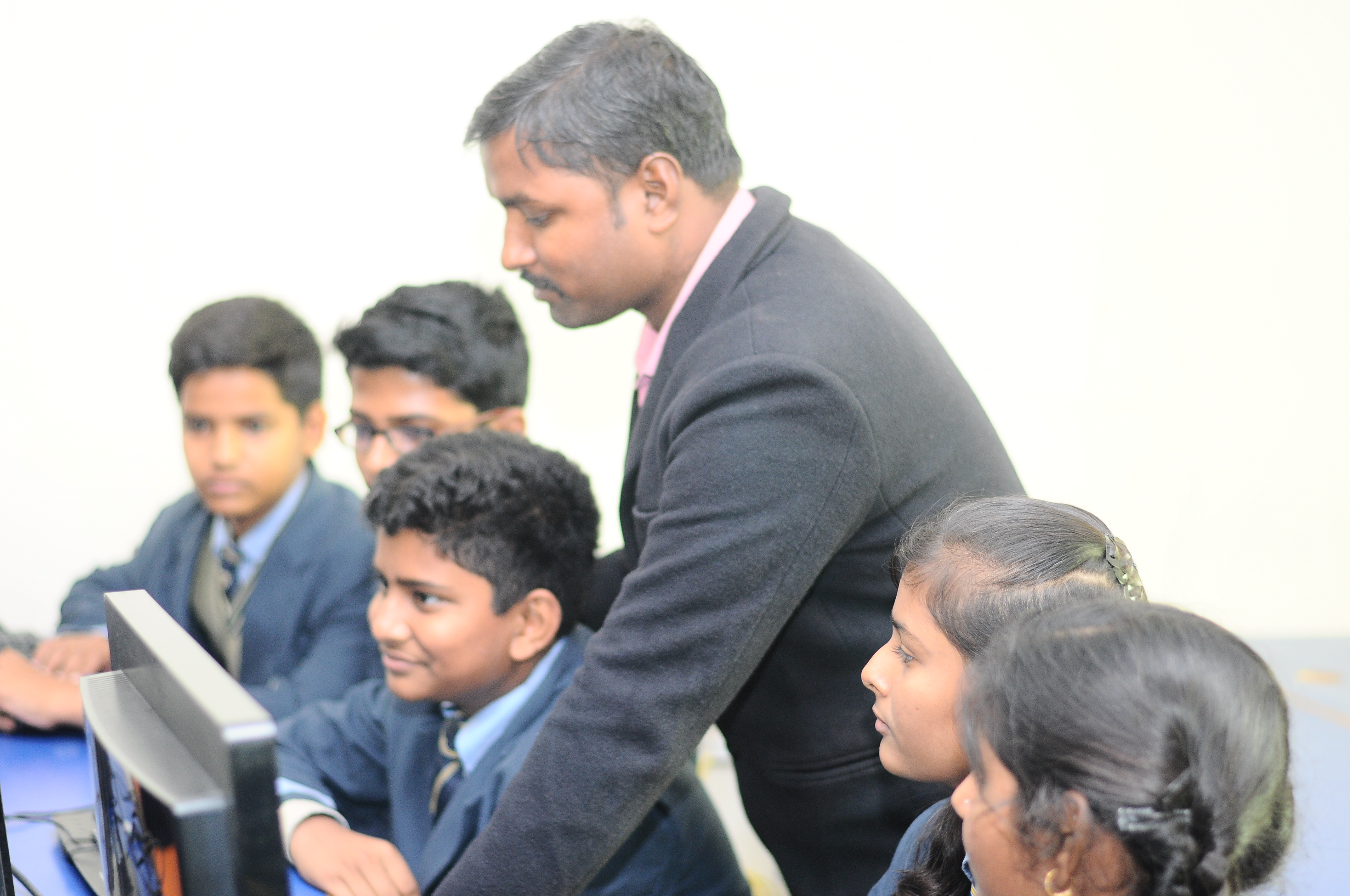 Language Lab (French, German, English)